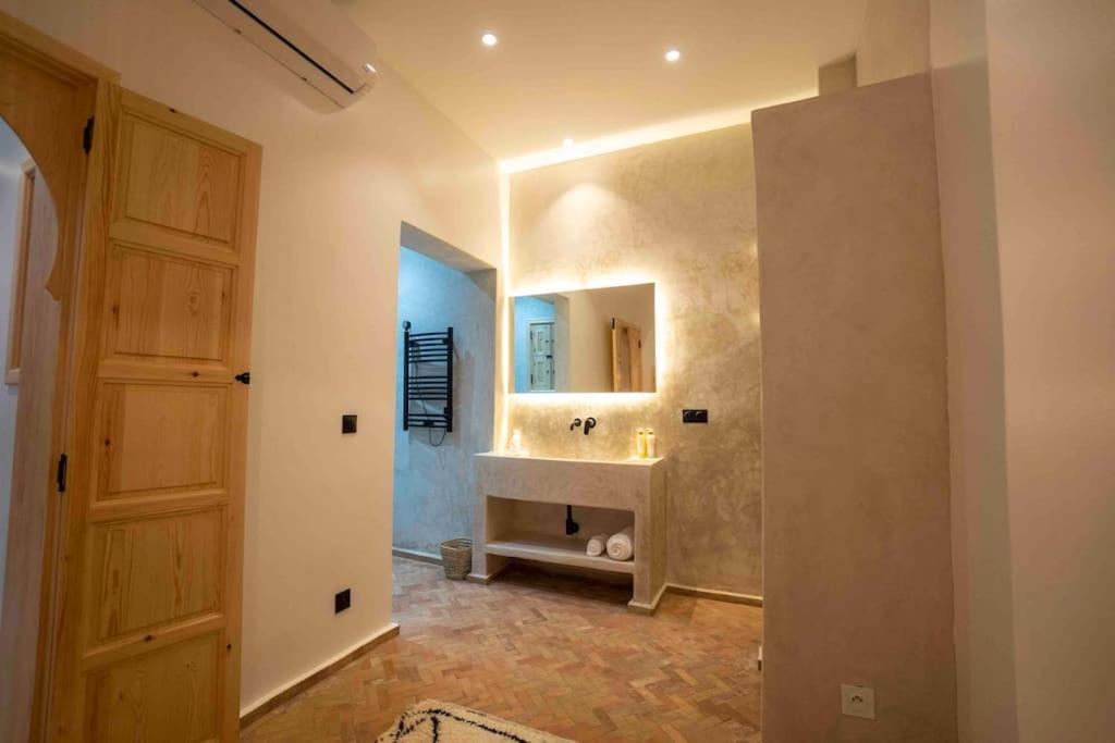 Riad Zhor Tanger - Medina Luaran gambar